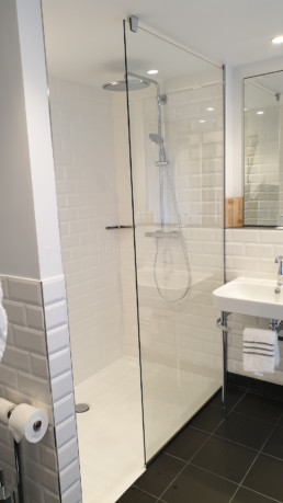 pare-douche sur-mesure paris